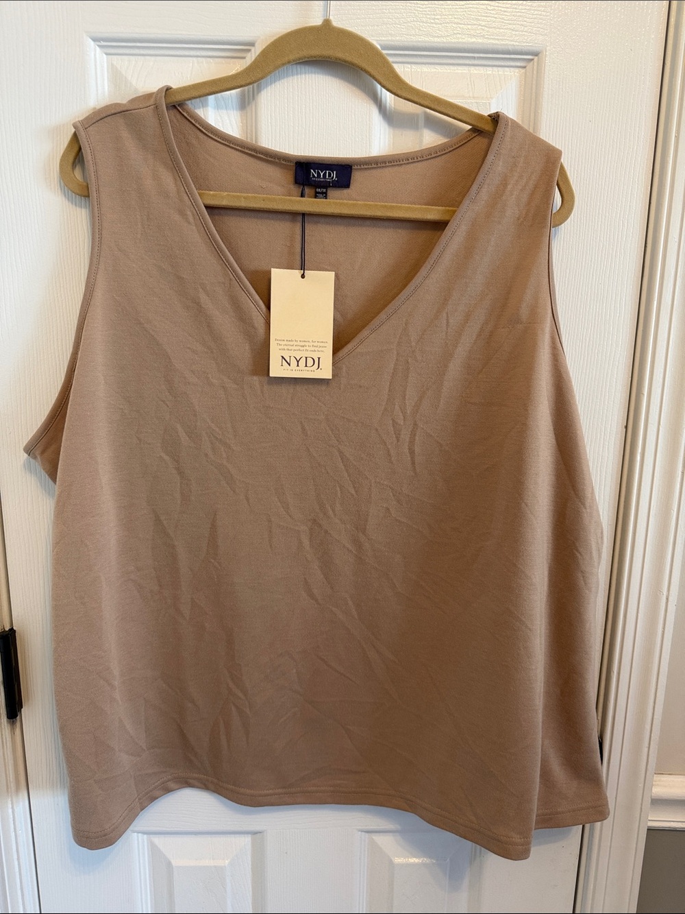 NYDJ Tan Vneck Lounge Tank Top 0X/1X NWT